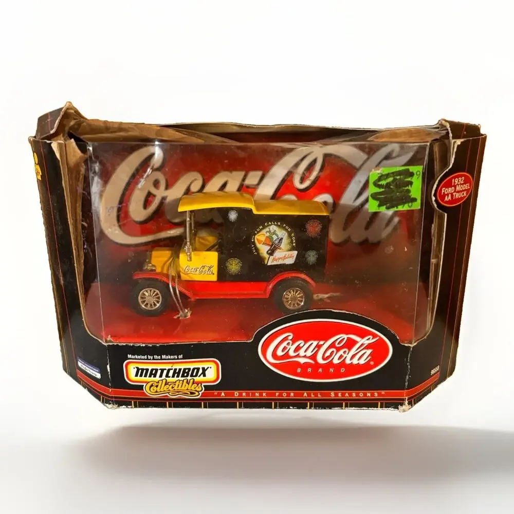 Matchbox Collectibles Coca Cola 1932 Ford Model AA Truck Happy Holidays Boxed